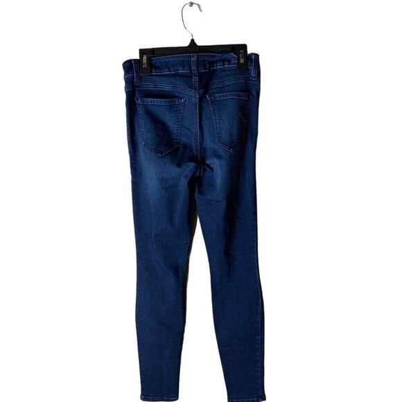 Level 99 Jeans Women's Size 29/8 Faded Dark Wash Stretched Denim - Picture 2 of 11